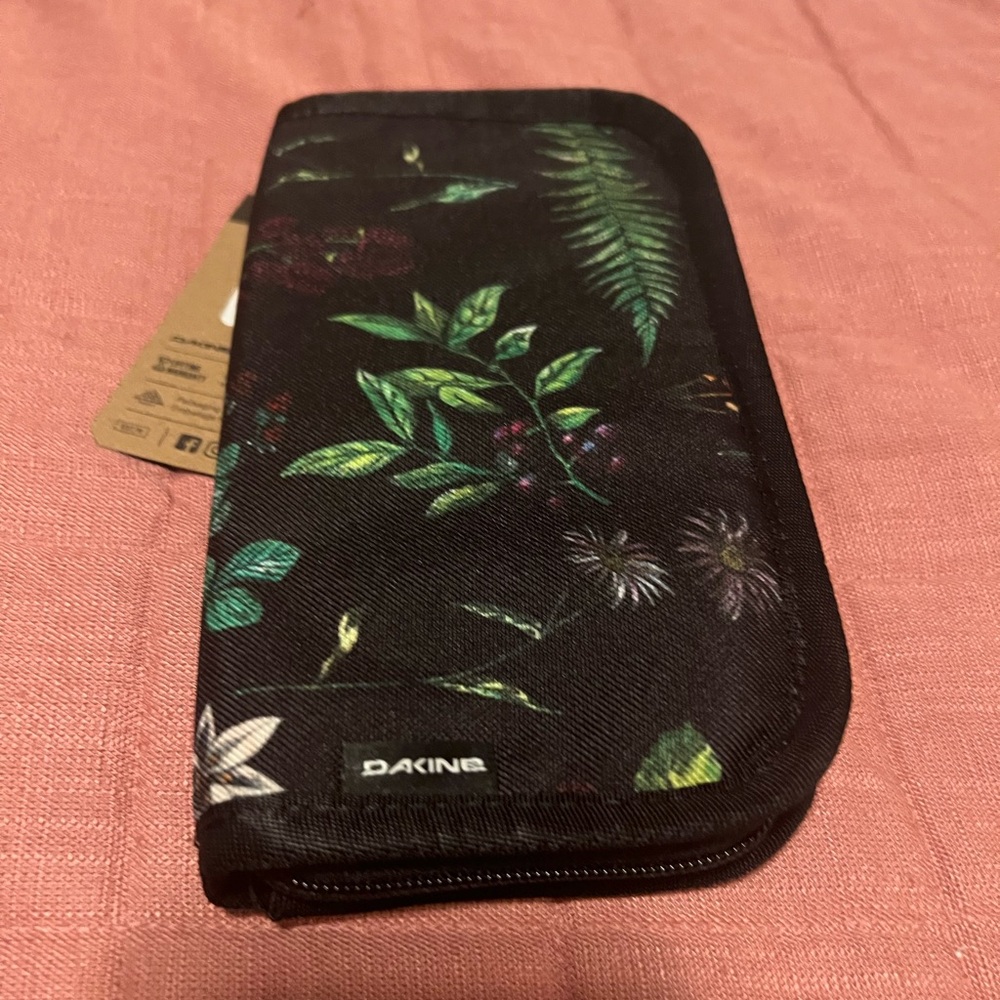 Dakine Wallet